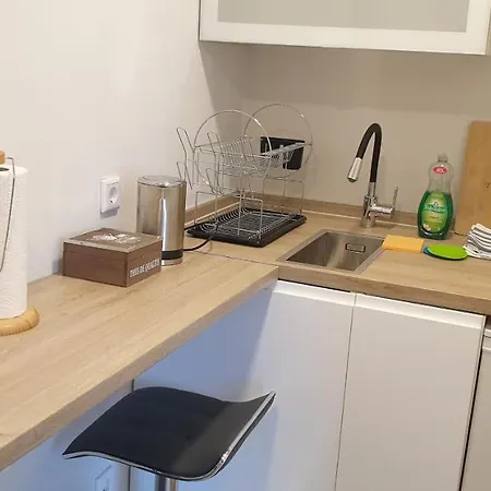 Modernes Appartement In Koeln Esch In Eine Top Lage * Kolín nad Rýnem